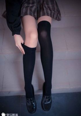 美女裸浴偷拍视频引爆副本_BD英语电影在线看