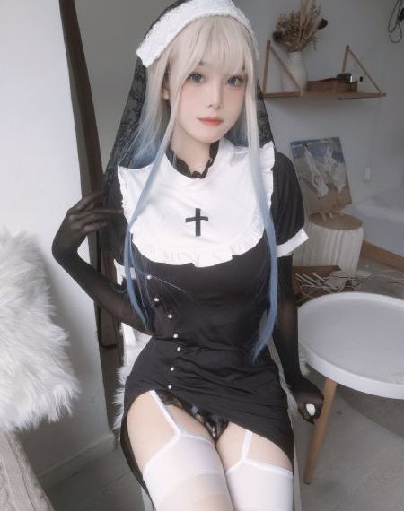 一男一女是他俩还是她俩呢_蓝光日韩免费观看