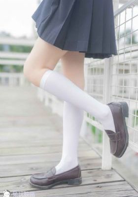 宝贝乖把胸罩脱了腿张开视频_1080P日本电影免费
